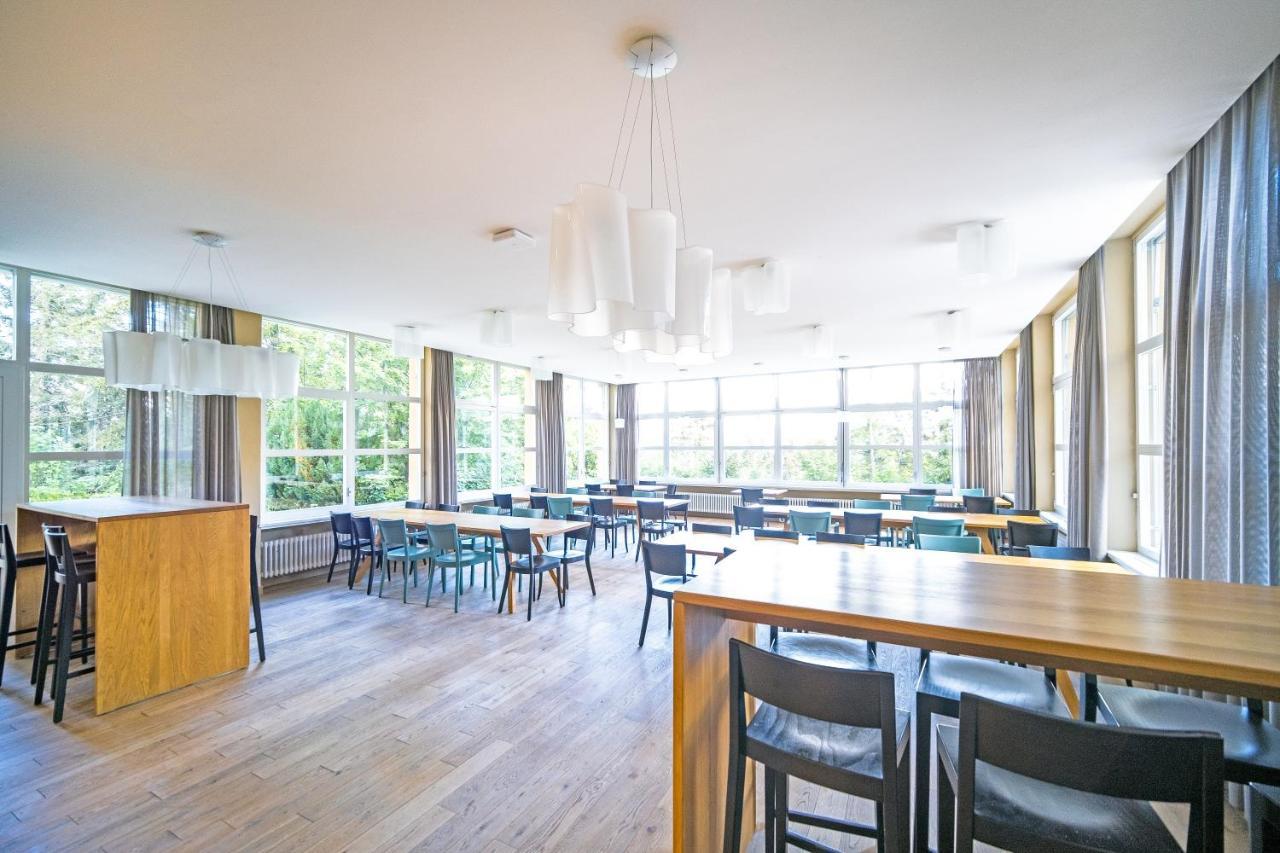 Crans-Montana Youth Hostel Bagian luar foto