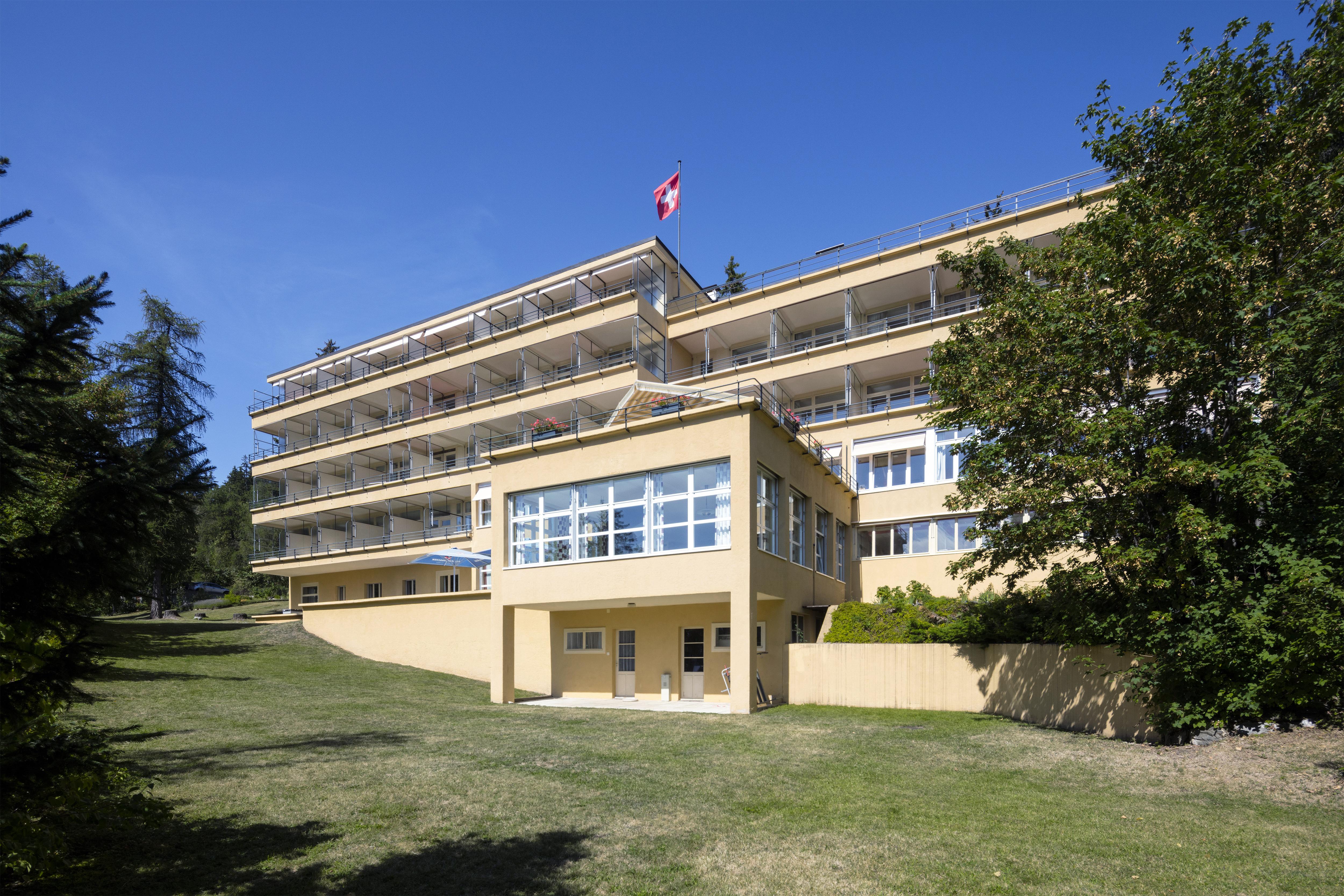 Crans-Montana Youth Hostel Bagian luar foto