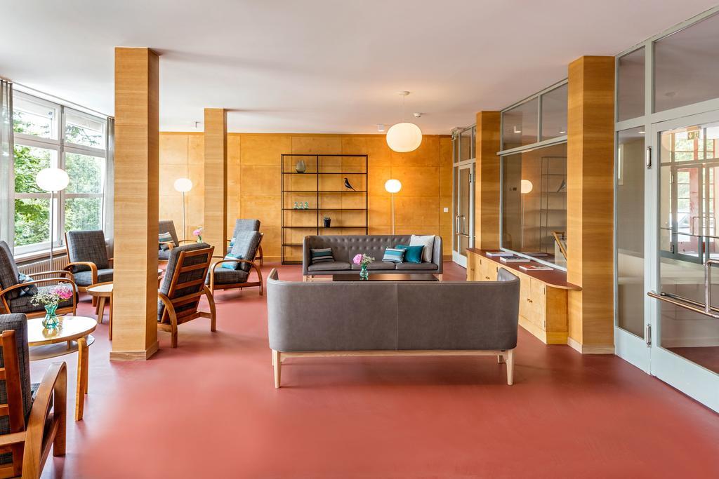 Crans-Montana Youth Hostel Bagian luar foto